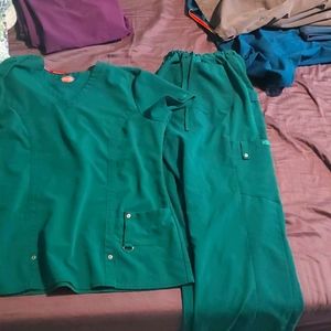 Dickies Xtrene stretch scrub set